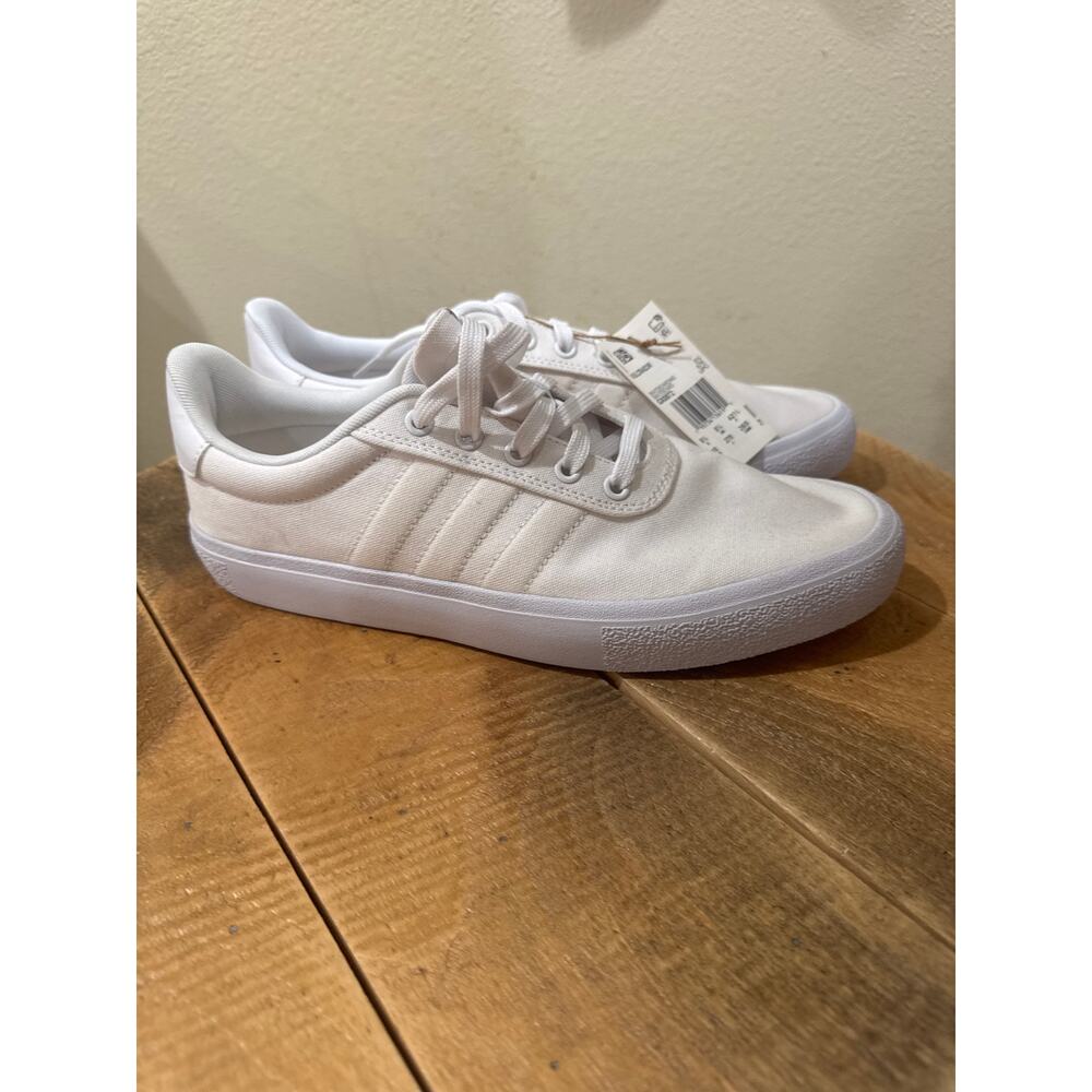 Womens adidas Vulc Raid3r skate sneakers size 10 new white